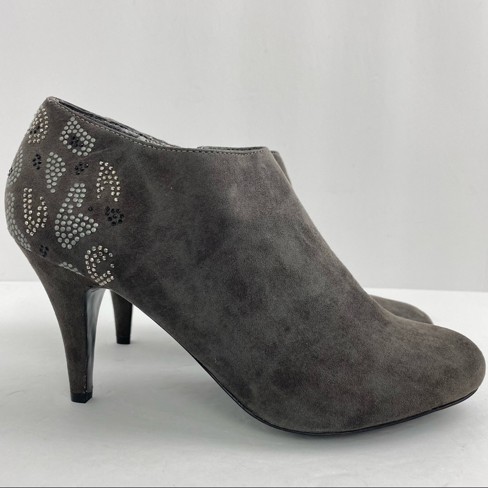 Kathy Van Zeeland size 8.5 Gray Heeled Ankle Booties